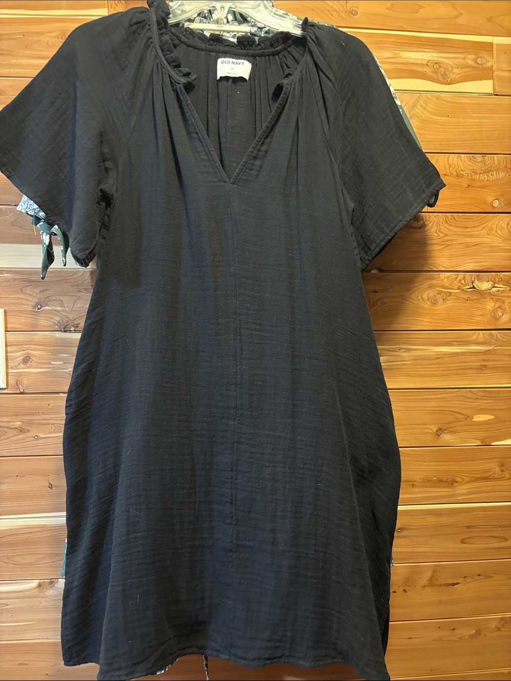 Old Navy Black V-Neck dress with pockets
